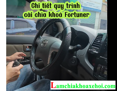 Chi tiết cài chìa khoá xe Toyota Fortuner