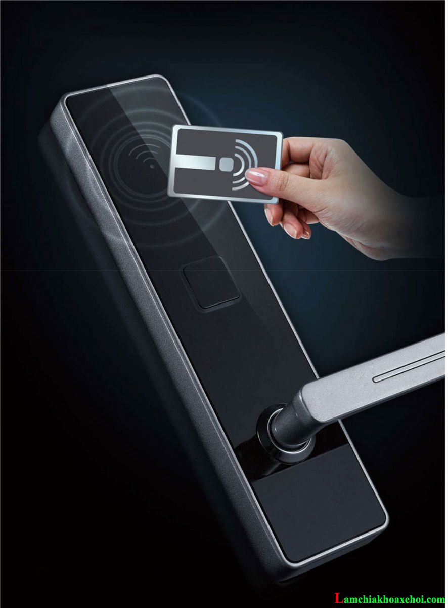 lắp đặt khóa thẻ từ tận nơi giá tốt bảo hành dài hạn