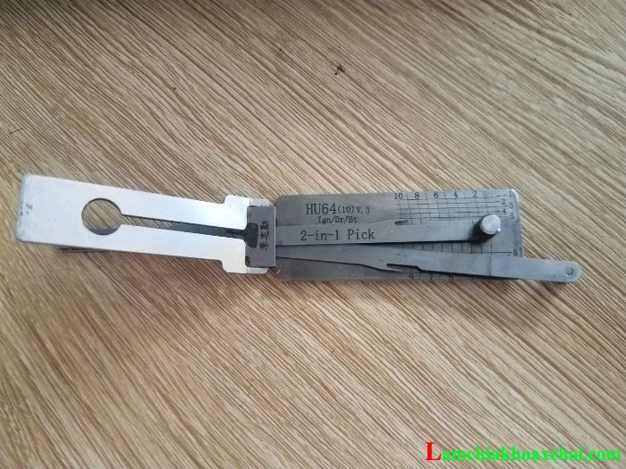mở cửa xe mec