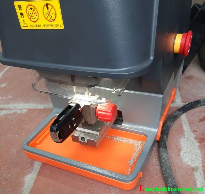Dịch vụ sửa khóa xe hơi tại Nam Định